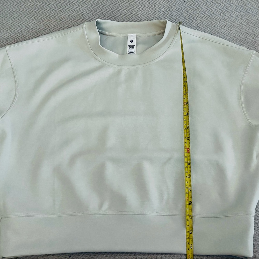 Lululemon Perfectly Oversized Cropped Softstream Sweatshirt in Bone size 4 - Picture 11 of 13
